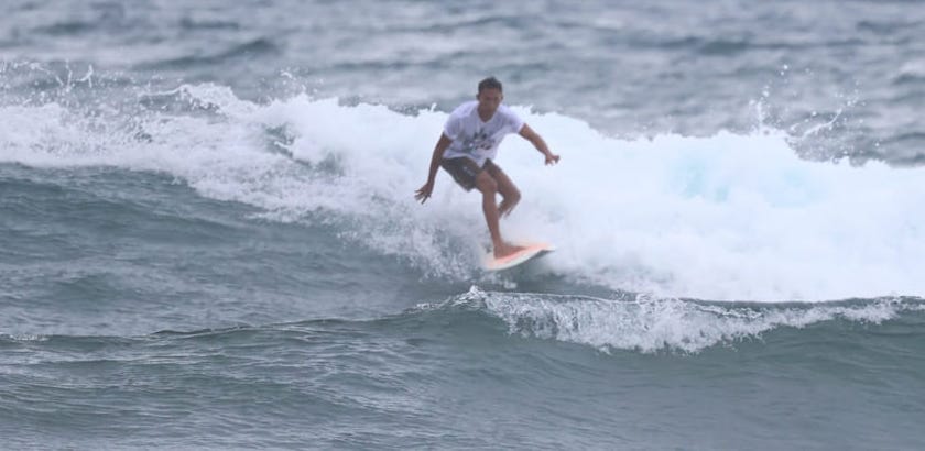 Siargao surfers giduminar ang kumpetisyon sa Dinagat