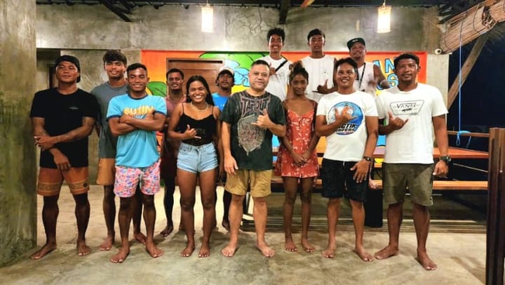 Mga Pinoy, Lalaban sa International Surfing Competition!